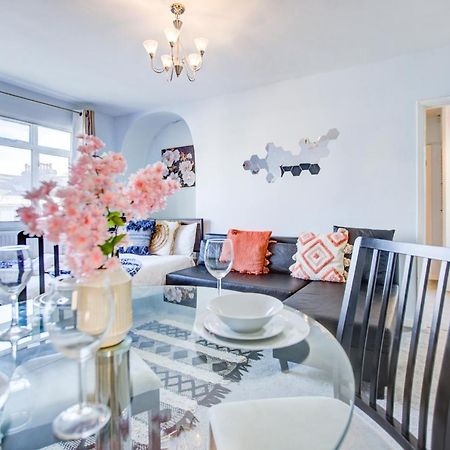 Private Family Apartment, In Victoria Posh Sw1 لندن المظهر الخارجي الصورة